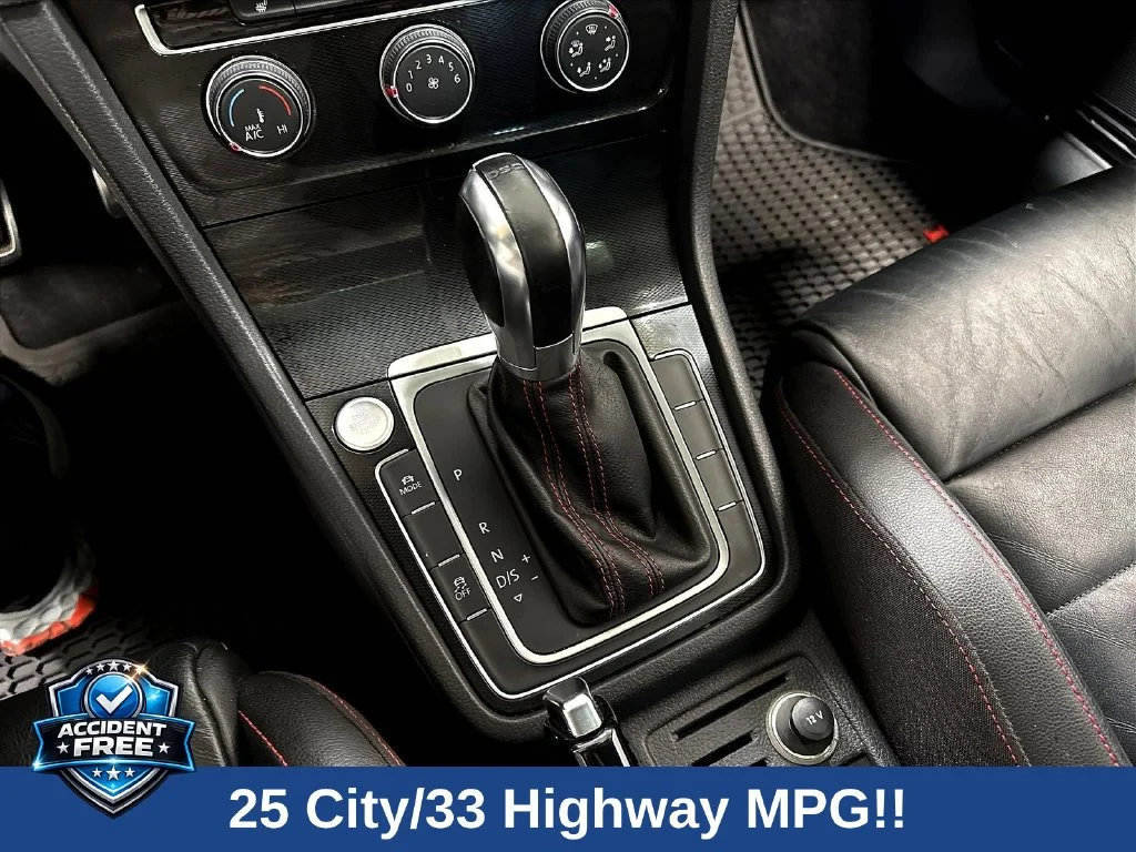 Used 2016  Volkswagen  image 20