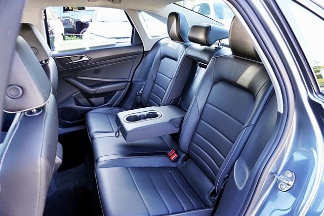 Used 2024 Gray Volkswagen 1.5T SE image 14