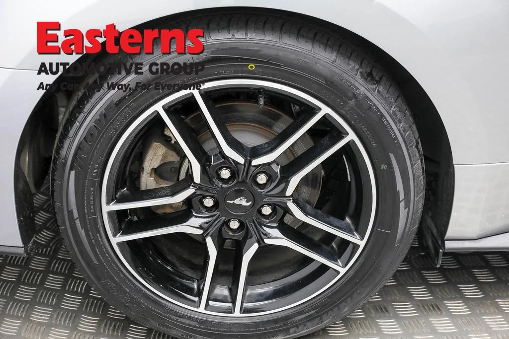 Used 2022 Silver Ford EcoBoost Premium image 25