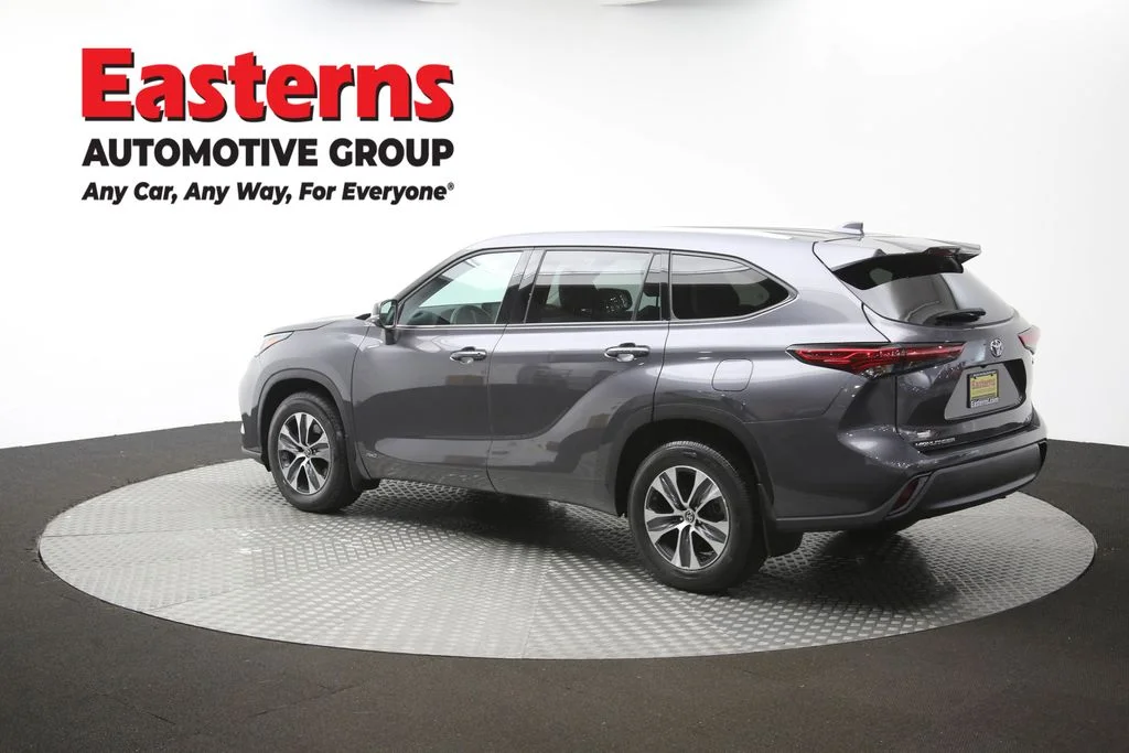 Used 2022 Gray Toyota XLE image 65