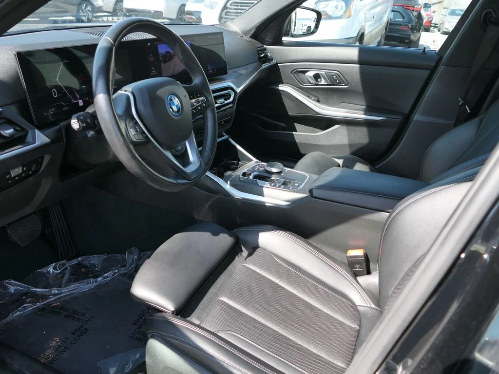 Used 2024 Jet Black BMW 330e iPerformance image 10