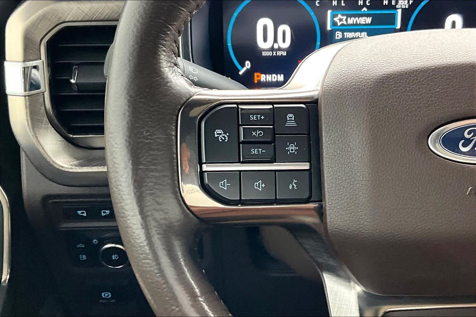 Used 2023 Star White Metallic Tri-Coat/Stone Gray Ford King Ranch image 21