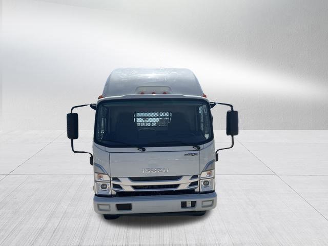 2024 Isuzu NPR-HD's photo