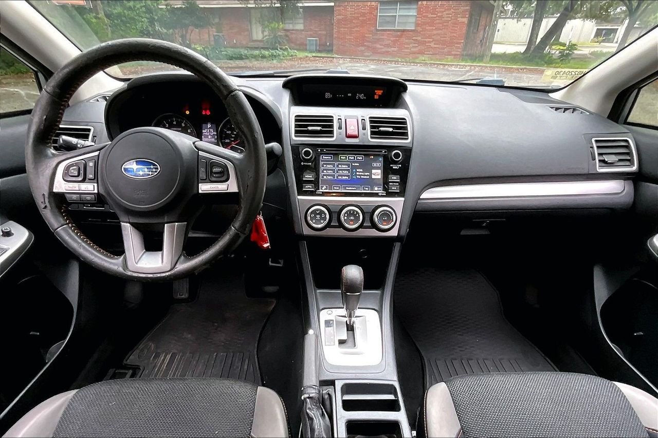 Used 2017 Silver Subaru 2.0i Premium image 4