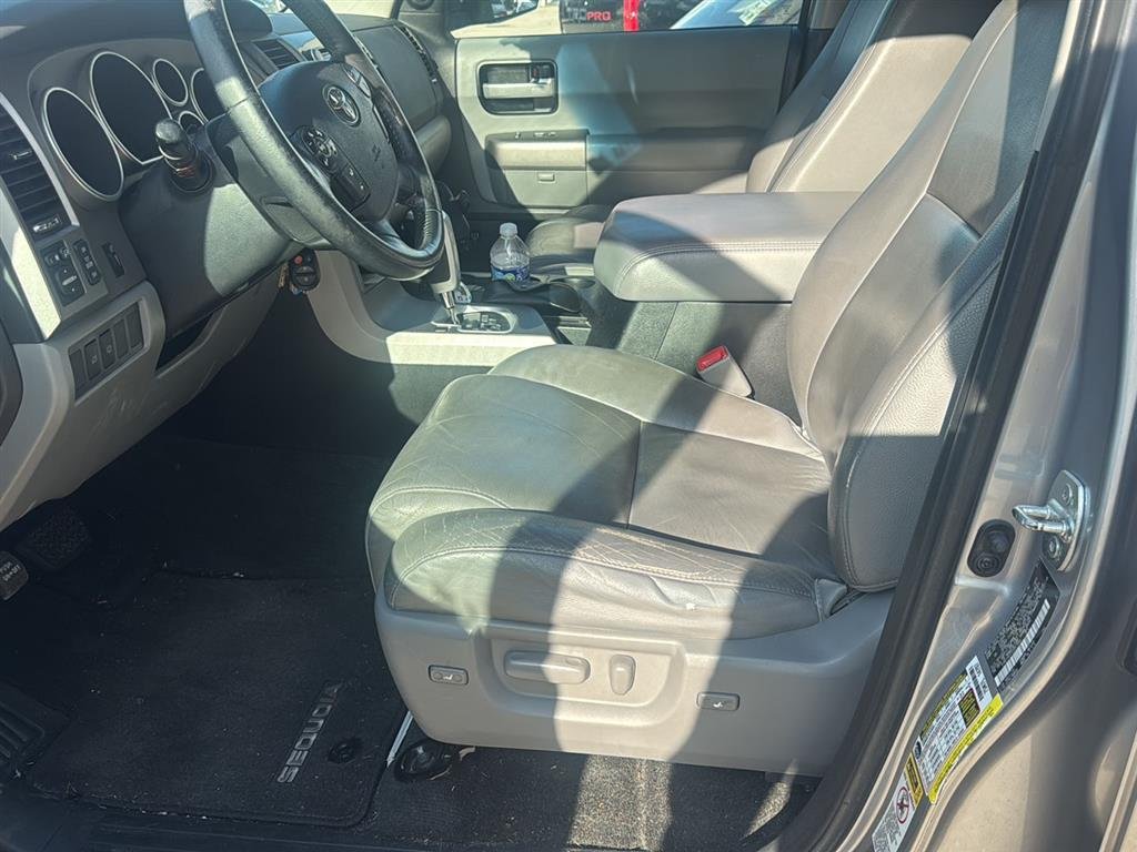 Used 2012 Silver Sky Metallic TOYOTA Limited image 5
