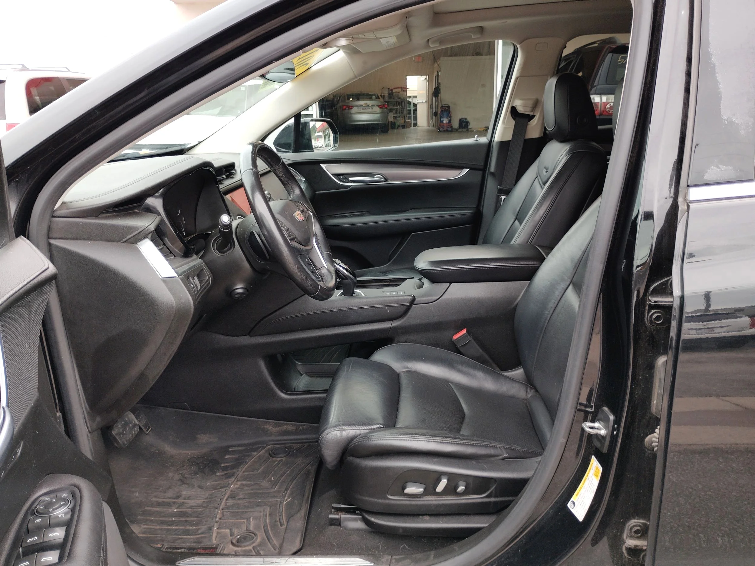 Used 2017 Black Cadillac Luxury image 9