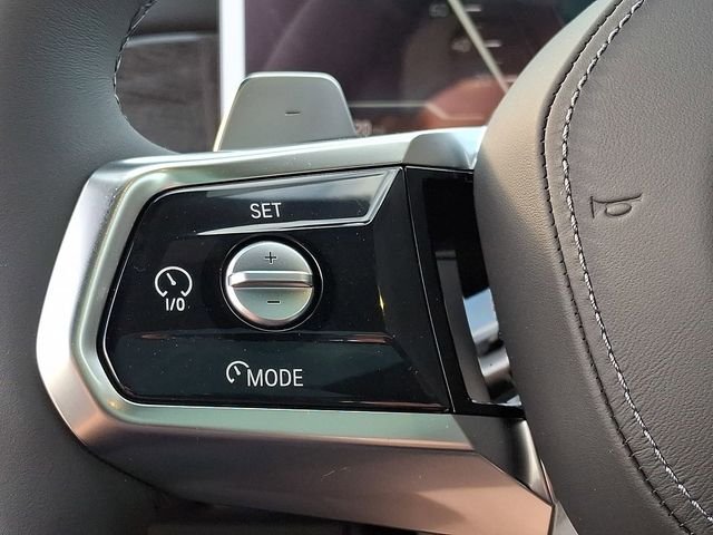 New 2026 Mineral White Metallic BMW 760i xDrive image 17
