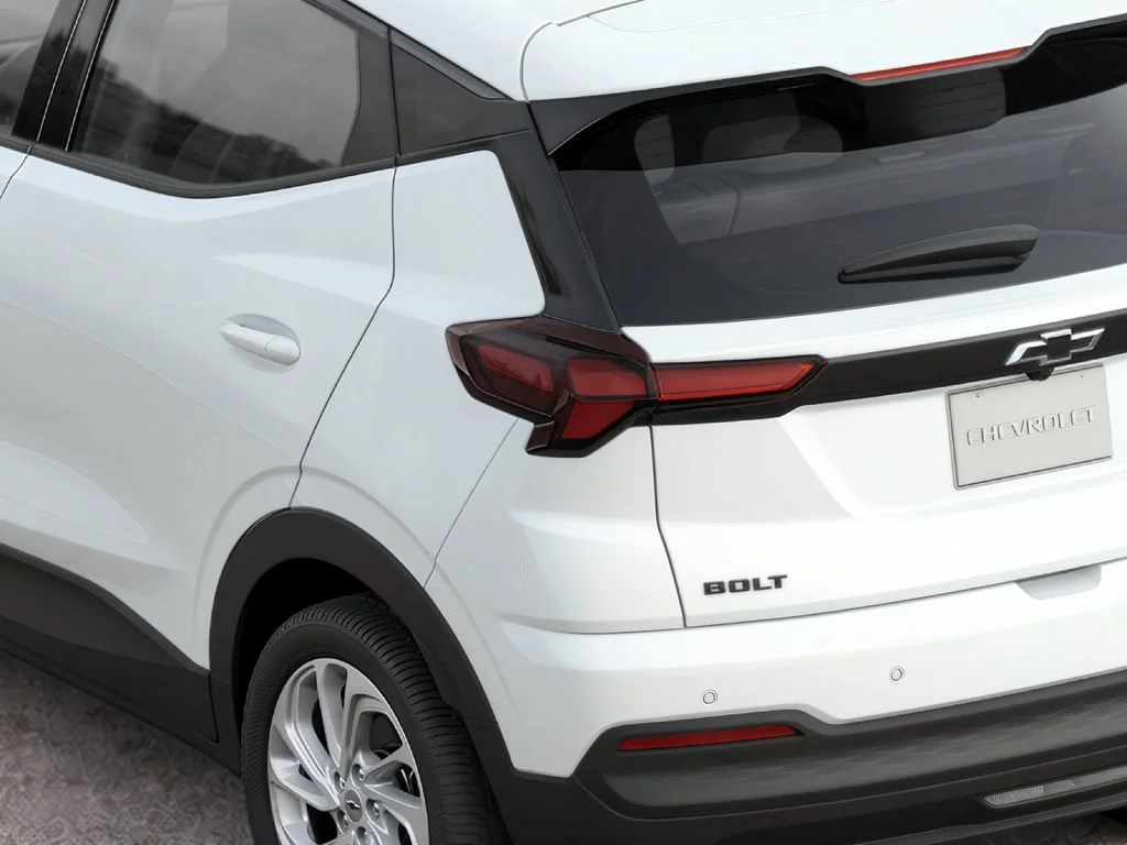 2027 Chevrolet Bolt LT - Photo 7