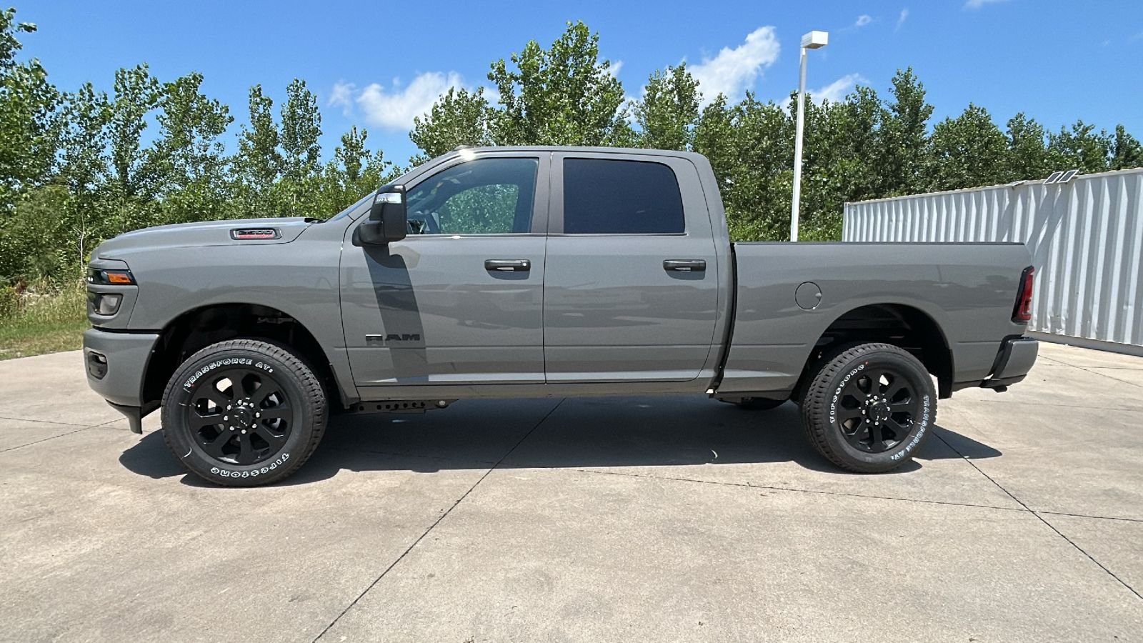 New 2026 Ceramic Gray Clear-Coat Exterior Paint RAM Big Horn image 7