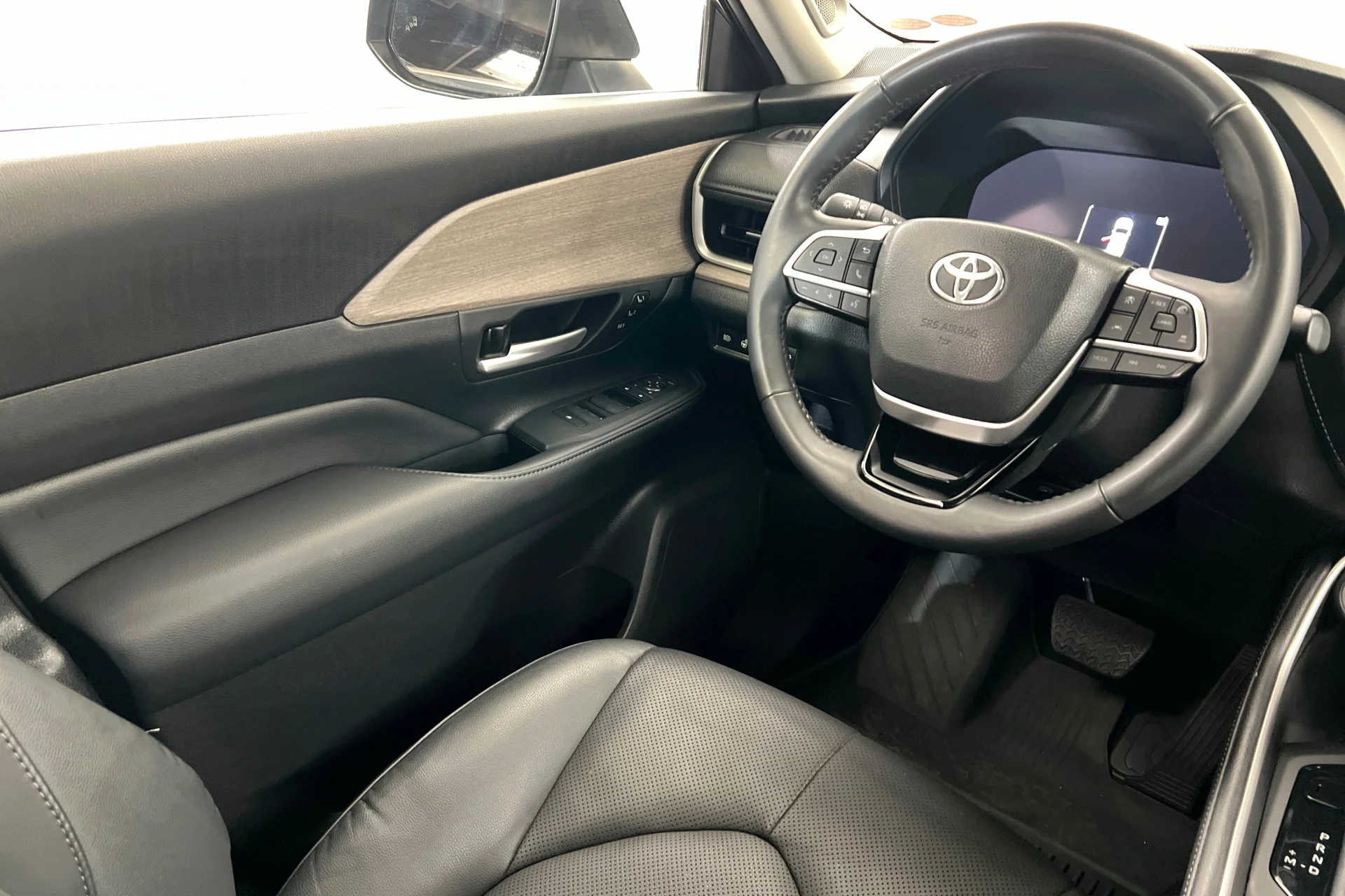 2024 Toyota Grand Highlander Limited - Photo 11