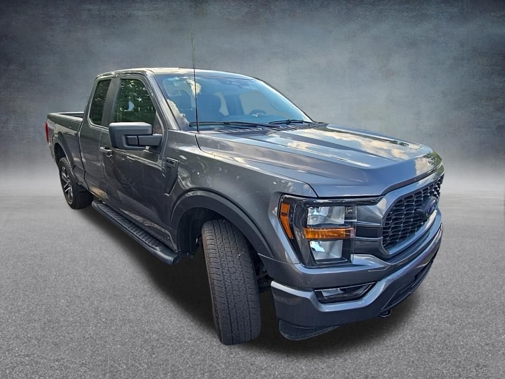 Used 2023 Gray Metallic Ford XL image 2