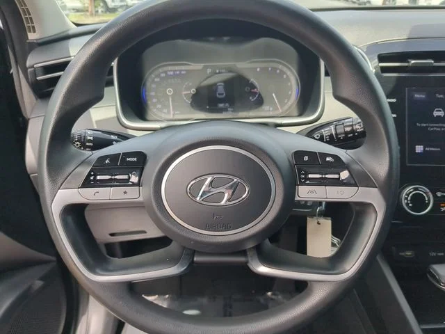 Certified Used 2022 Gray Hyundai SE image 29