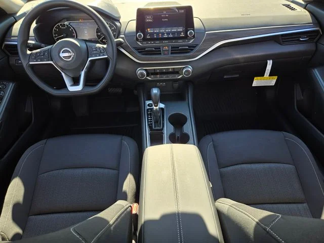 New 2026 White Nissan 2.5 SV image 7