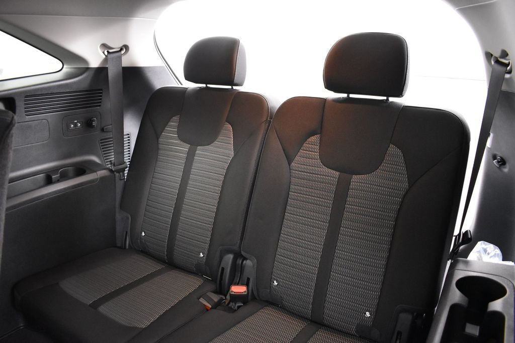 New 2026 Ivory Silver Kia LX image 19