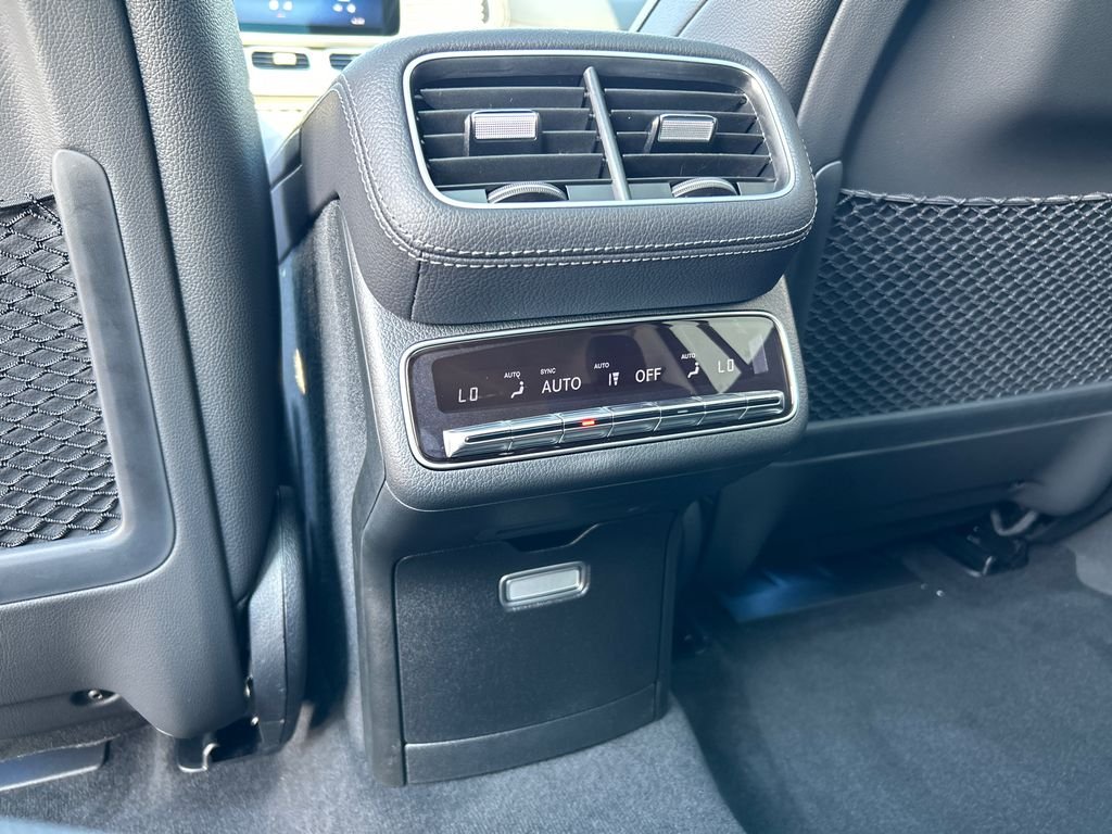 New 2026 MANUFAKTUR Alpine Grey Mercedes-Benz GLS 450 image 28