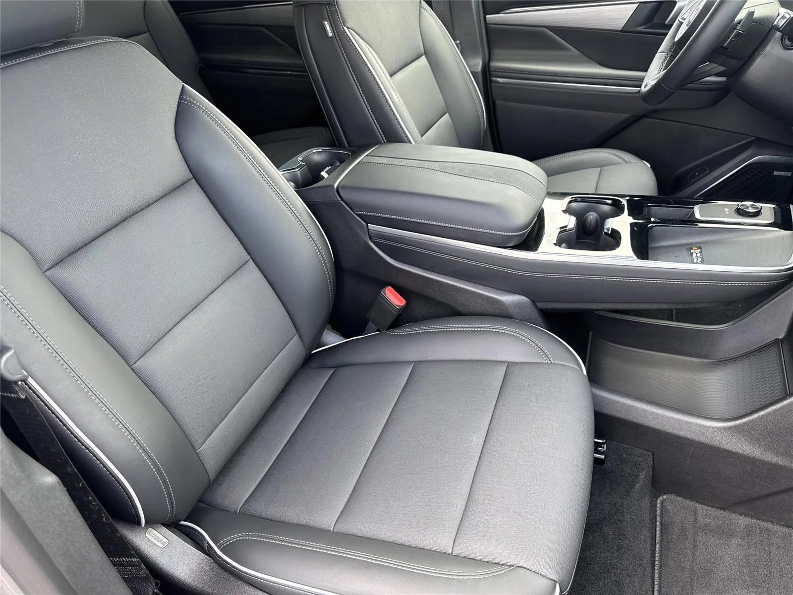 Used 2026 Moonstone Gray Metallic Buick Preferred image 36