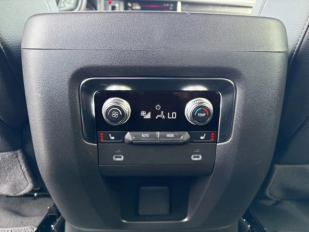 Used 2024 Onyx Black GMC Denali image 14