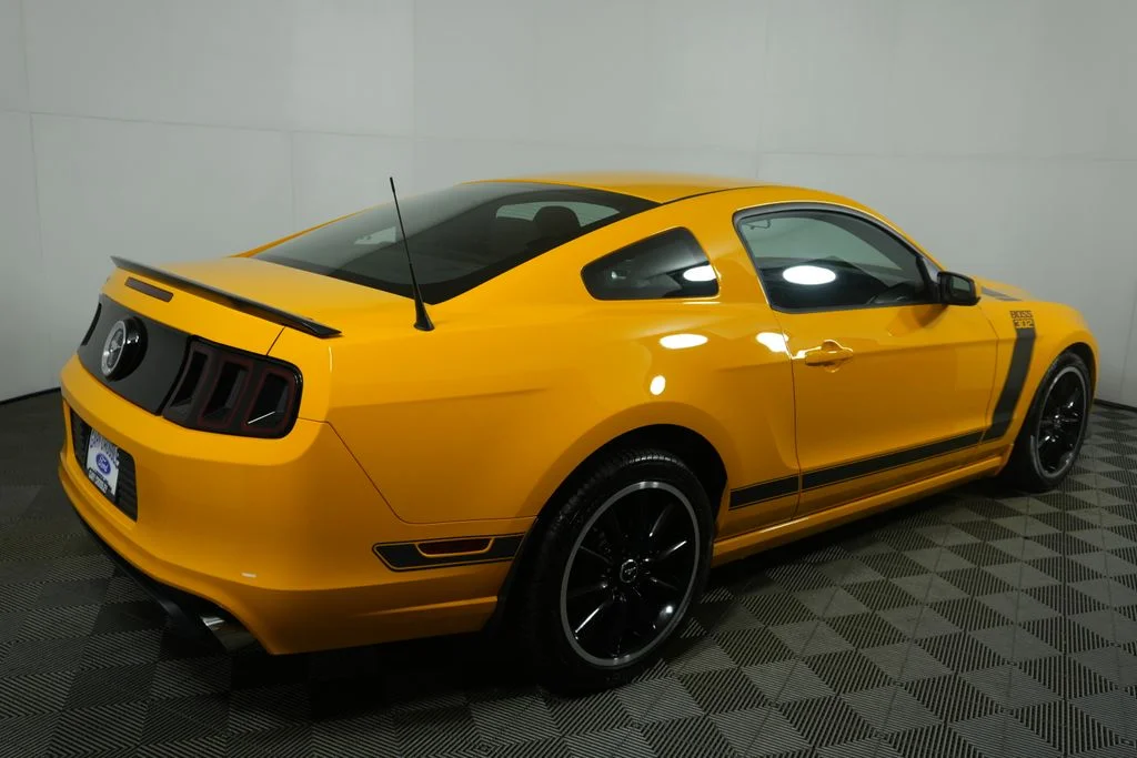 Used 2013 Yellow Ford Boss 302 image 3
