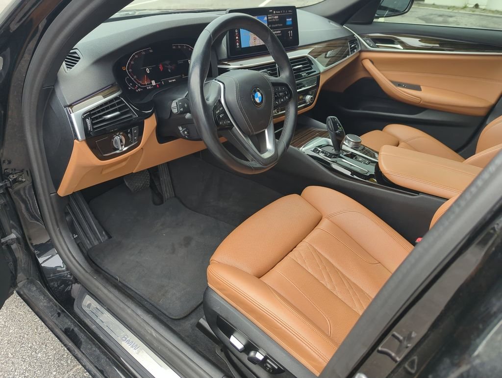 Used 2021 Black BMW 540i image 10