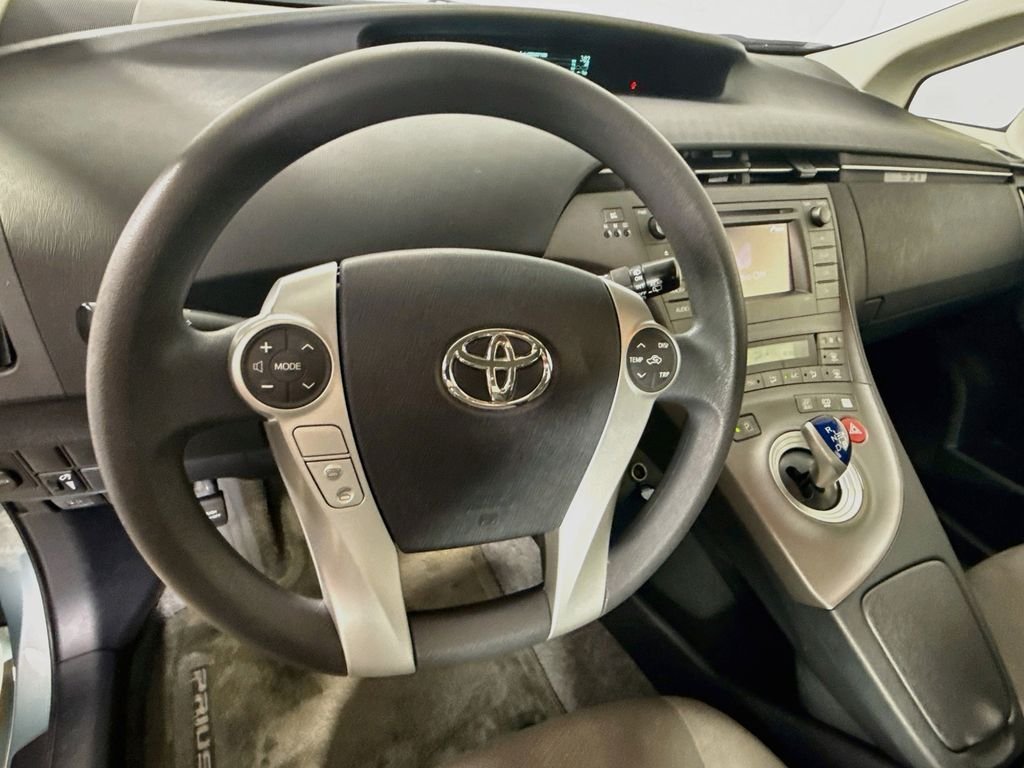 Used 2012 Sea Glass Pearl Toyota Two image 11