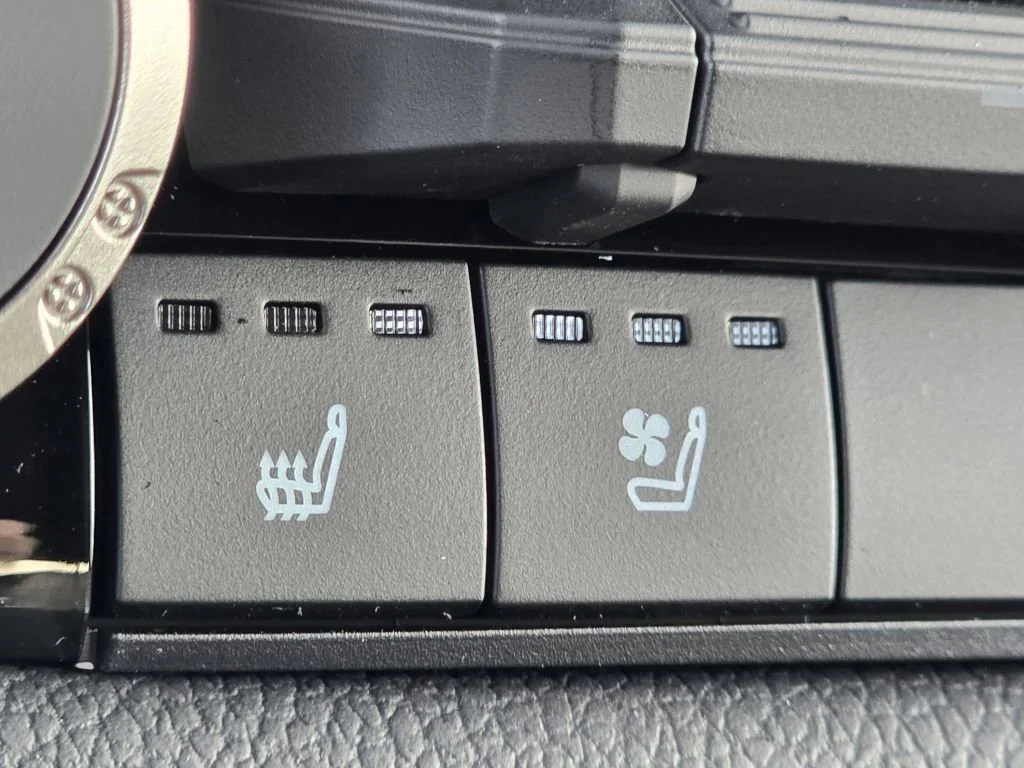 2026 Toyota Tundra Limited - Photo 29