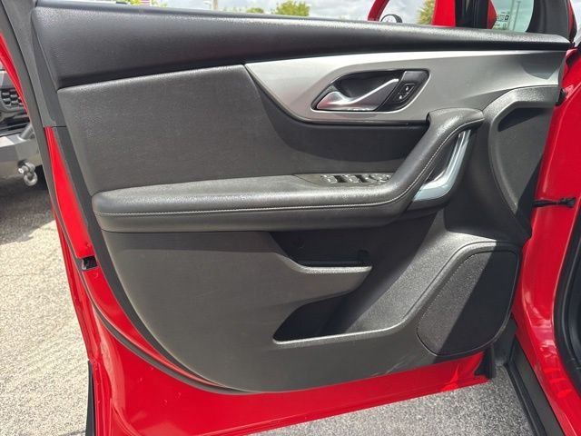 Used 2020 Red Chevrolet LT image 29