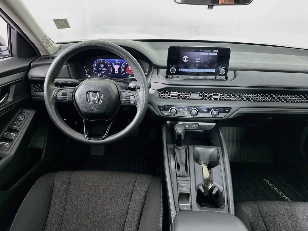 2025 Honda Accord SE - Photo 22