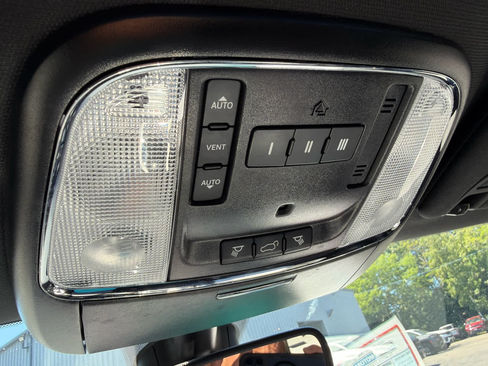Used 2020 Granite Crystal Metallic Clearcoat Jeep Trailhawk image 36