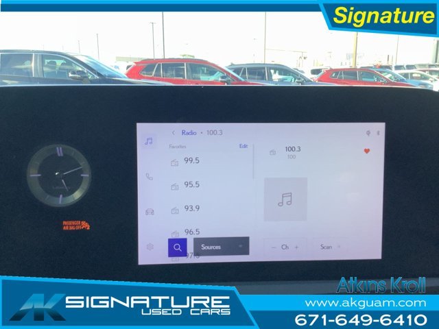 Used 2023 Red Lexus ES 350 Luxury image 14