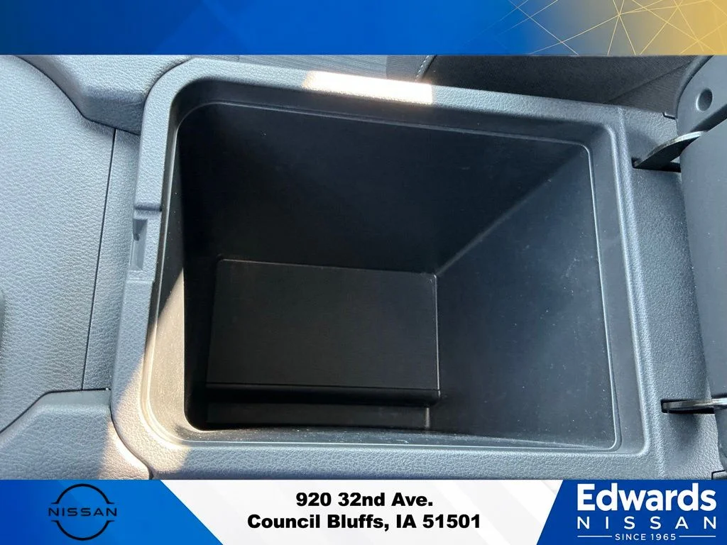 Used 2025 Red Nissan SV image 27