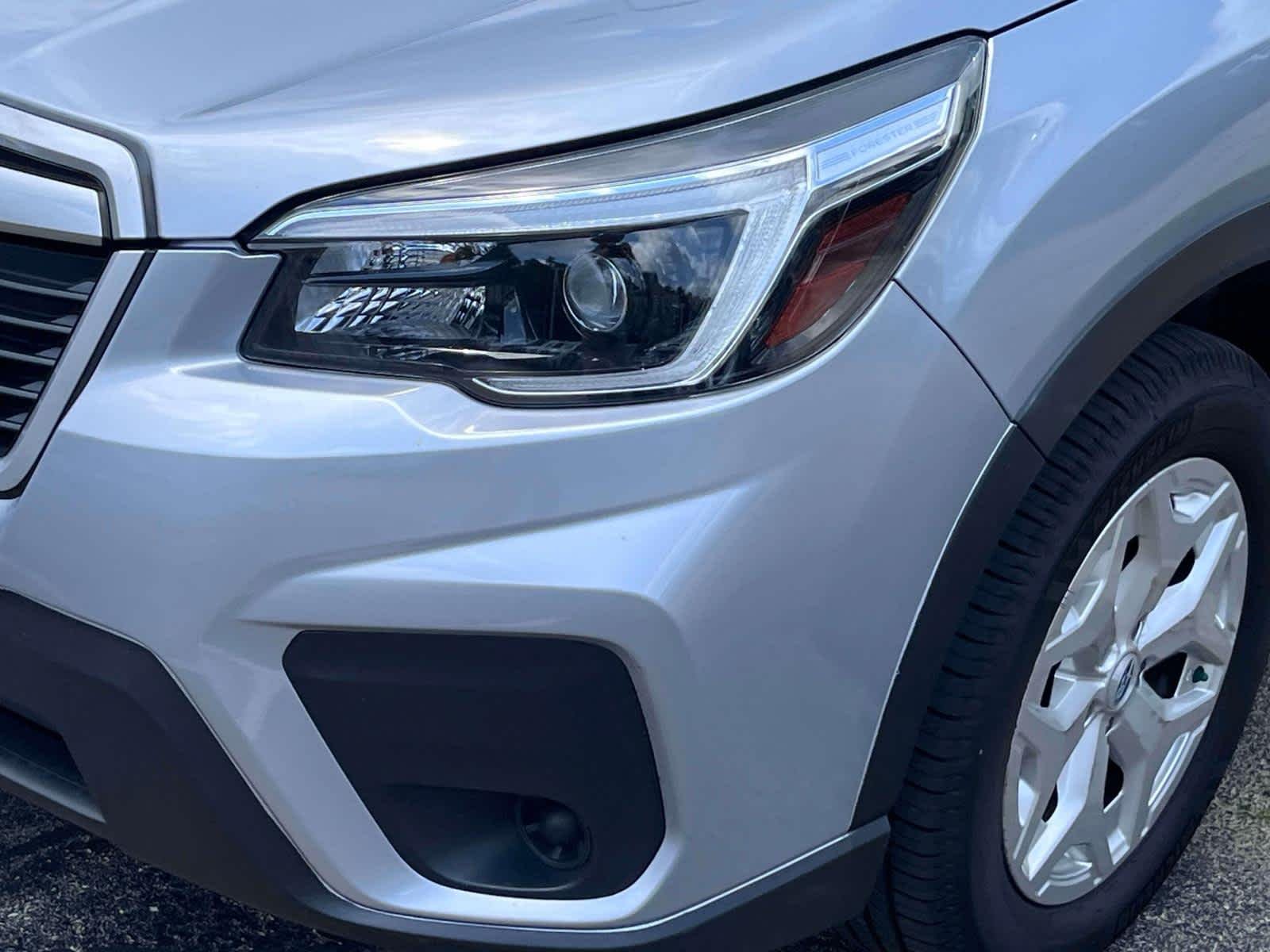 Certified Used 2021 Ice Silver Metallic Subaru  image 27