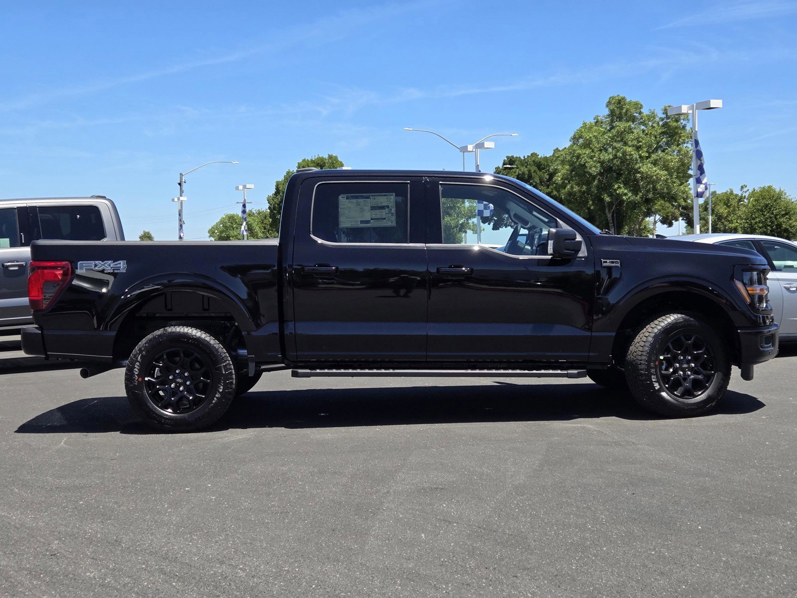 New 2026 Agate Black Metallic Ford XLT image 3