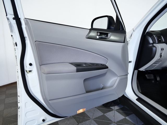 Used 2011 White Subaru 2.5X image 16