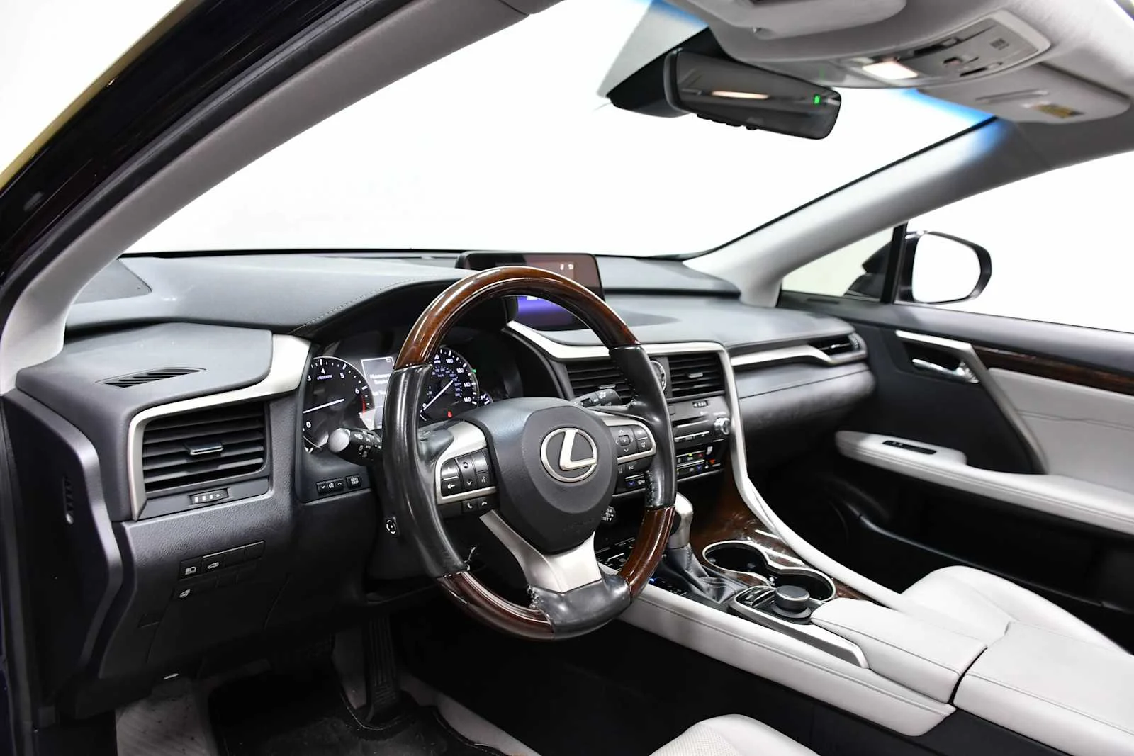 Used 2019 Nightfall Mica Lexus  image 17