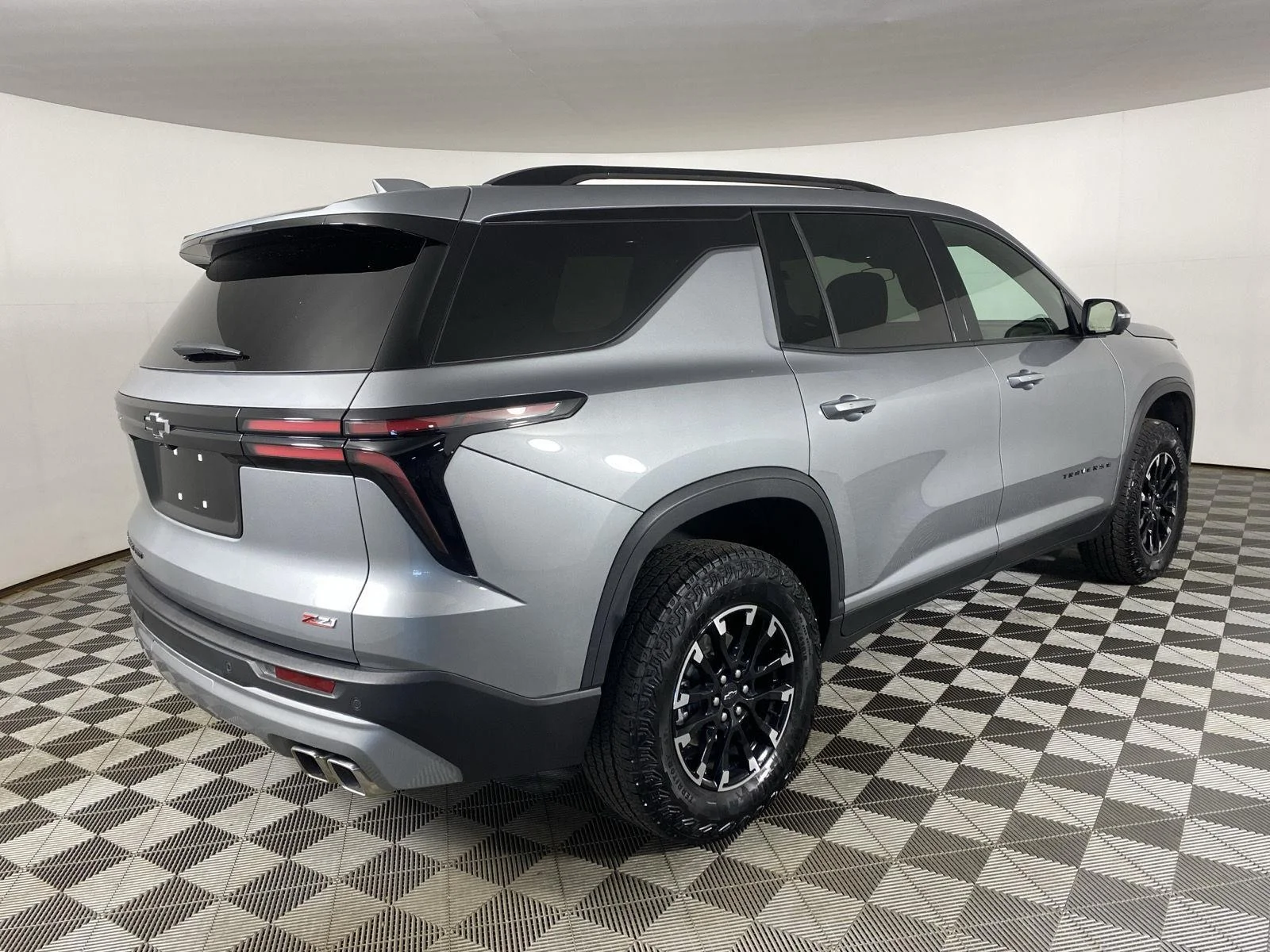 Used 2024 Sterling Gray Metallic Chevrolet Z71 image 7