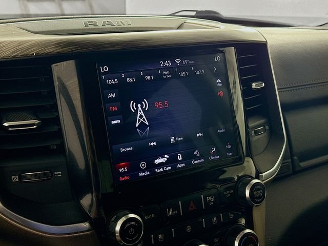 Used 2019 Red Ram Laramie image 15