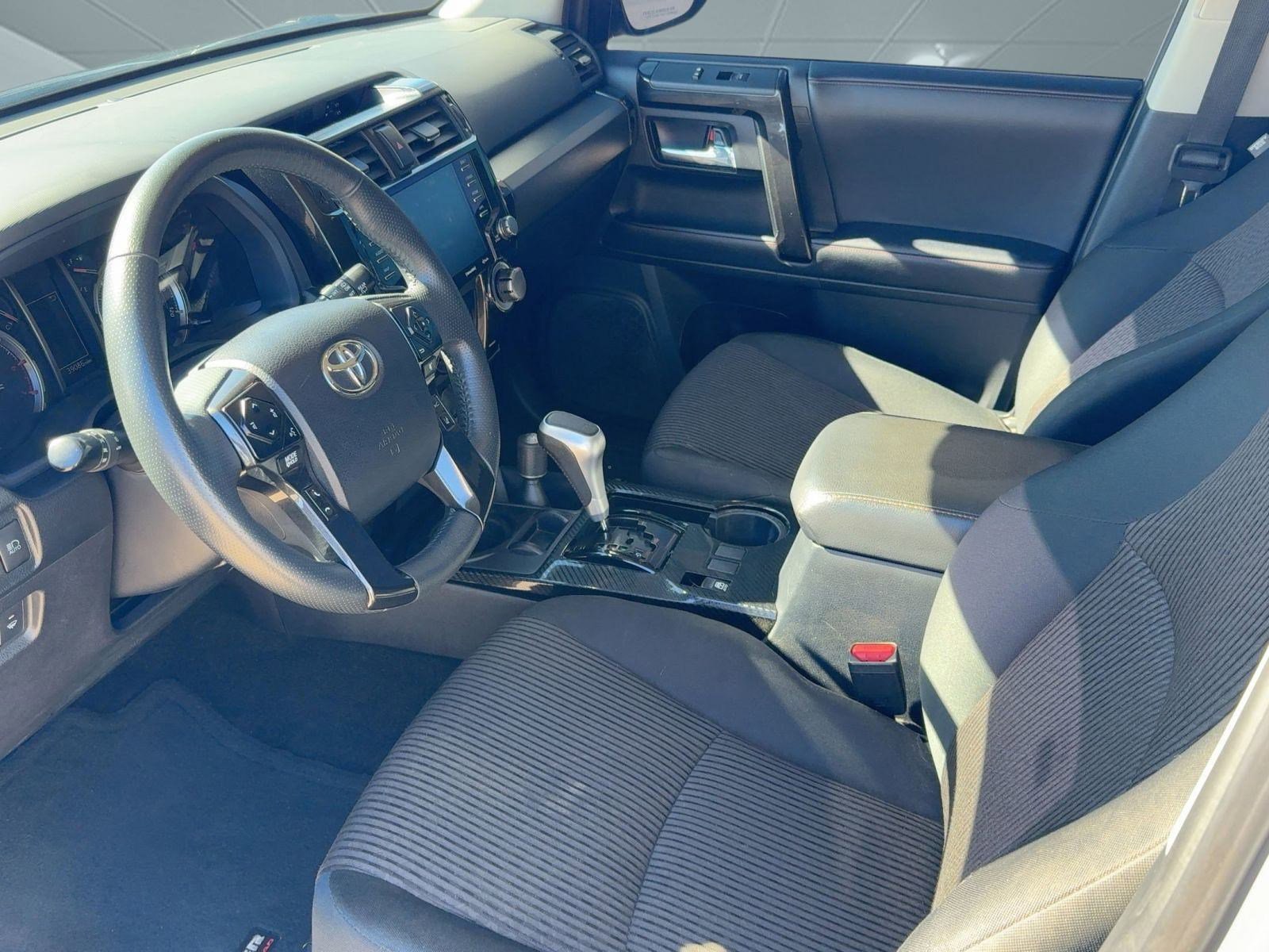 2023 Toyota 4Runner TRD photo 4