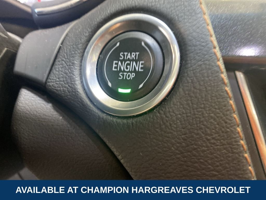 Used 2023 Silver Metallic Cadillac Sport image 22