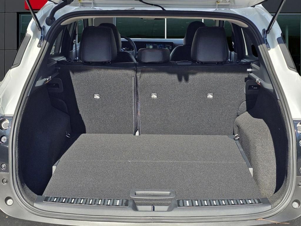 2026 Nissan KICKS SR - Photo 8