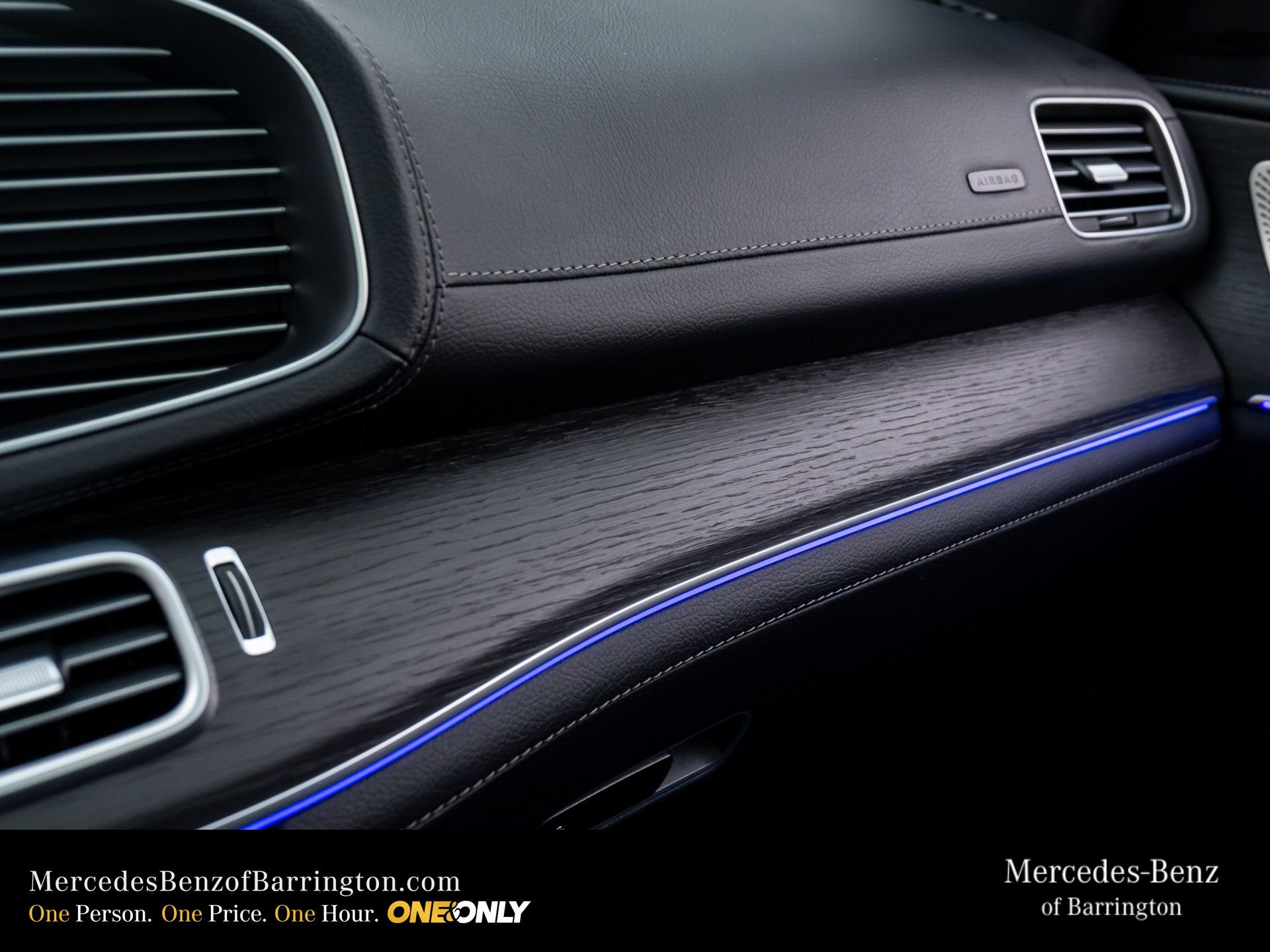 New 2026 Black Mercedes-Benz GLE 580 image 36