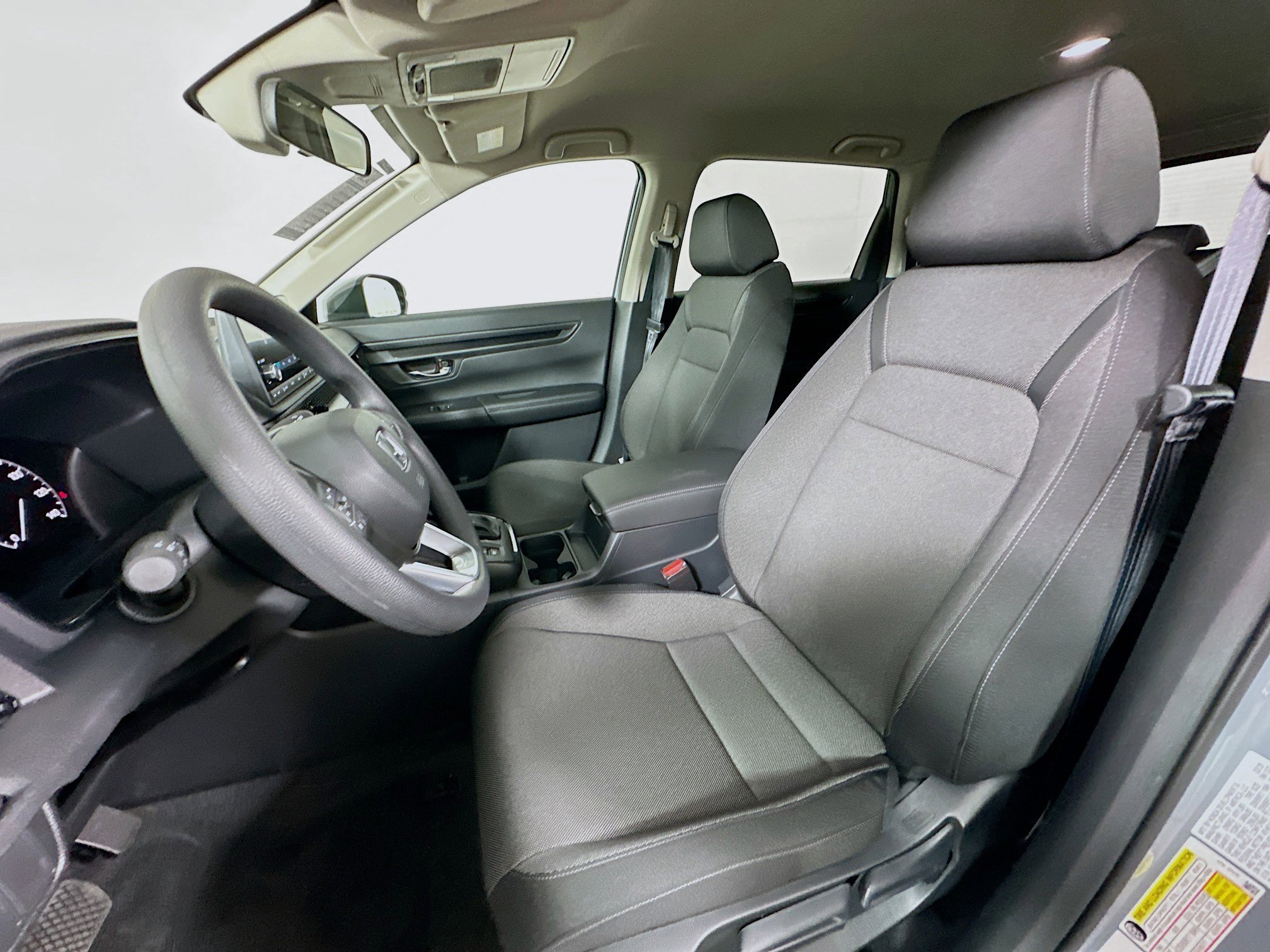 2025 Honda CR-V LX - Photo 14