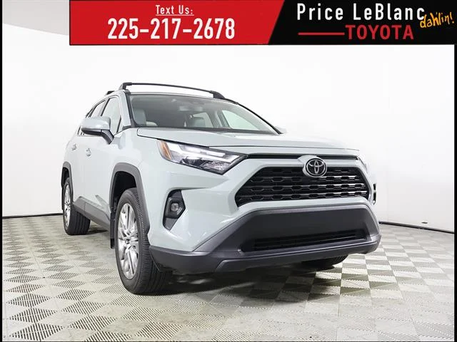 2023 Toyota RAV4 XLE Premium FWD's photo