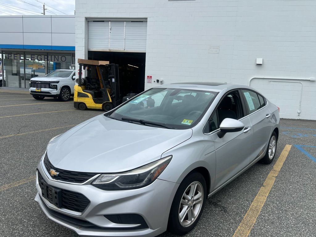 Used 2016 SILVER ICE METALLIC Chevrolet LT image 5