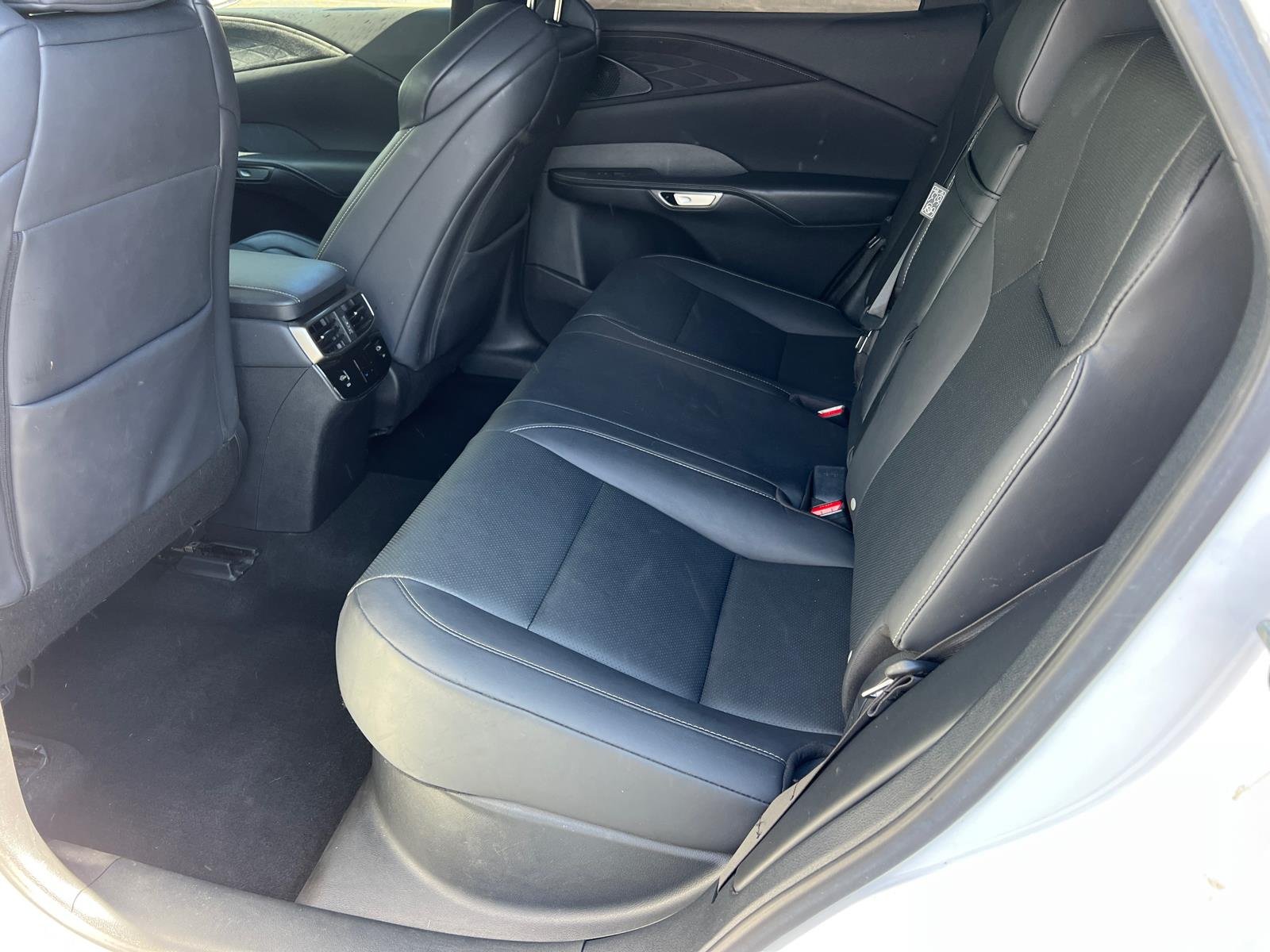 Used 2023 Ultra White Lexus 350 F SPORT Handling image 22