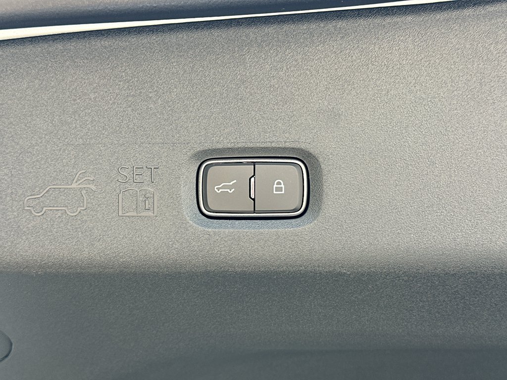 2025 Ford Expedition Active - Photo 35