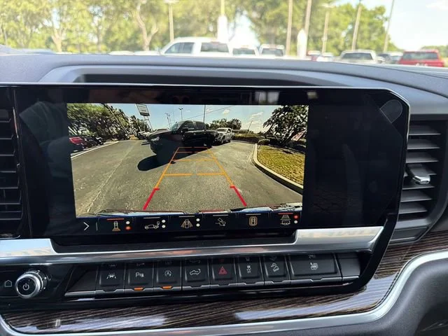 New 2026 Sterling Metallic GMC Elevation image 19