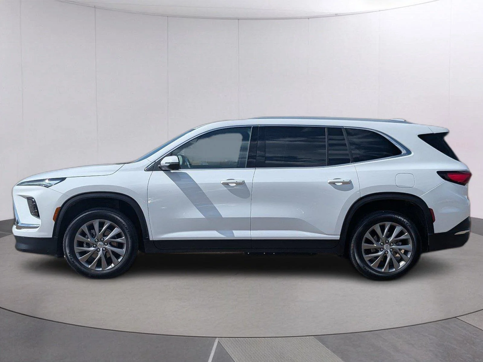 Used 2026 Summit White Buick Preferred image 2