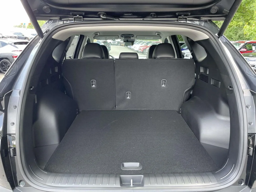 New 2026 Black Hyundai SEL image 8