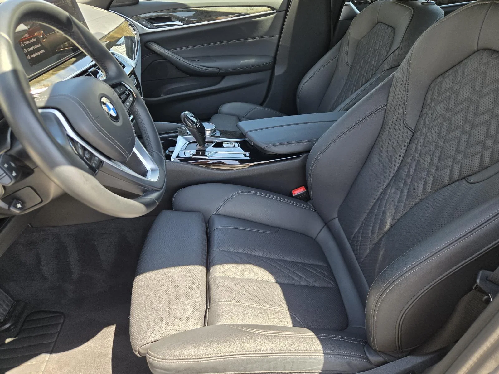 Used 2023 Skyscraper Gray Metallic BMW 530i Sedan image 22