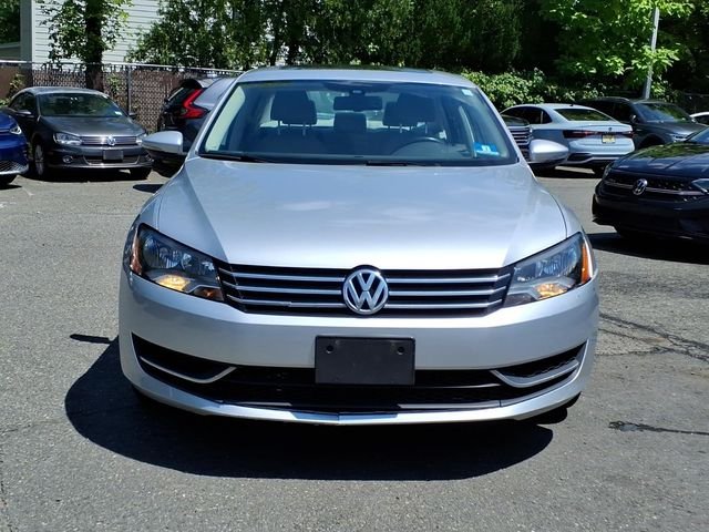 Used 2012 Silver Volkswagen 2.5 SE image 4